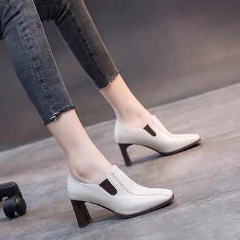 Высокие каблуки для женщин 2024 Новый однотонный Удобный толстый каблук Модные тонкие туфли с квадратным носком и глубоким вырезом Модная обувь с рукавами