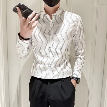 Новая мужская модная приталенная корейская версия для делового джентльмена, прекрасно сочетающаяся с классической однотонной повседневной рубашкой в социальном стиле.